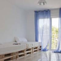 Two-Bedroom Apartment (6 Adults)