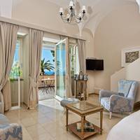 Pool Suite with Large Terrace and Sea View