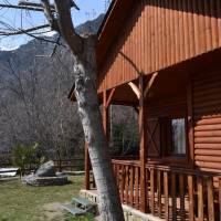 Bungalow (5 Adults + 1 Child)