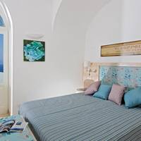 Double or Twin Room with Partial Sea View