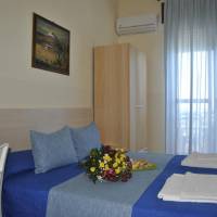 Double or Twin Room with Sea View