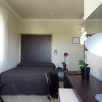 Economy Queen Room