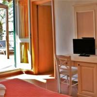 Quadruple Room with Terrace