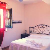 Quadruple Room with Private Bathroom