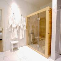 Deluxe Double Room with Spa Bath 