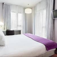 Double or Twin Room (1-2 Adults)