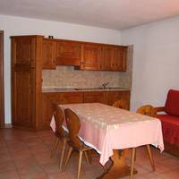 One-Bedroom Apartment (4 Adults)