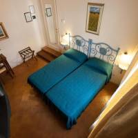 Large Double or Twin Room