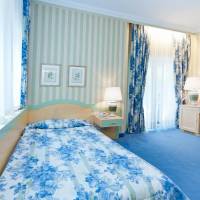 Single Room with French Bed