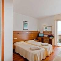 Triple Room with Sea View