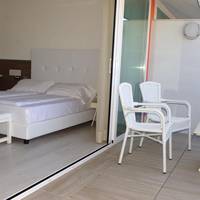 Deluxe Double Room with Side Sea View