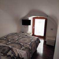 One-Bedroom Apartment (2 Adults) - Split Level