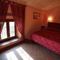 Quadruple Room with Private Bathroom