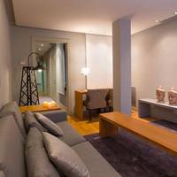 One-Bedroom Apartment with Terrace - Rambla Catalunya