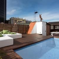 Four-Bedroom Apartment with Terrace - Balmes