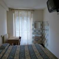 Single Room with Shared Bathroom