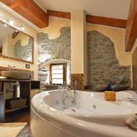 Double Room with Spa Bath