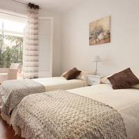Deluxe Three-Bedroom Apartment (7 Adults) Còrsega