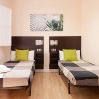 Three-Bedroom Apartment (6 Adults) - Viladomat 