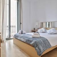 Two-Bedroom Apartment with Courtyard View