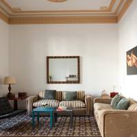 Six-Bedroom Apartment 1º 2ª
