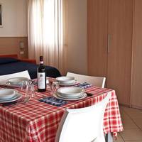 Studio (2 Adults)