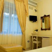 Deluxe Double Room (2 Adults + 1 Child)