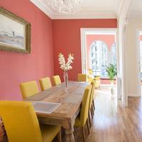 Superior Three-Bedroom Apartment - Carrer València
