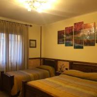 Economy Triple Room