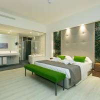 Suite with Spa Bath