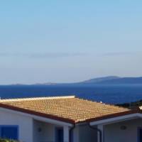 Apartment - Split Level with Garden and Sea View