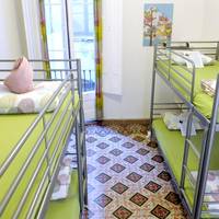 Bed in 4-Bed Mixed Dormitory Room with Shared Bathroom