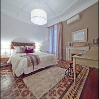Three-Bedroom Apartment - Balmes 9