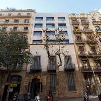 One-Bedroom Apartment (4 Adults)