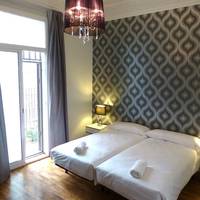 Twin Room with Private External Bathroom