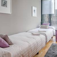 Two-Bedroom Apartment with 2 Bathrooms 