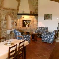 Large Two-Bedroom Apartment (4 Adults)