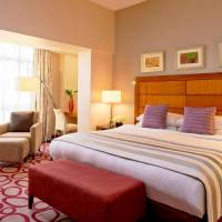 Deluxe King Room with City View