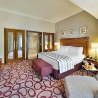 Premium King Suite with City View