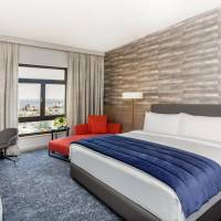 Premium King Room with City View