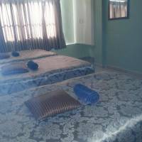 Triple Room with Shared Bathroom