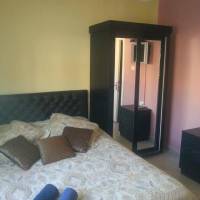 Single Room with Shared Bathroom