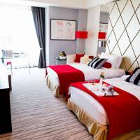 Club Room with Two Twin Beds