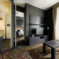 Deluxe Suite Room with Balcony (17th Floor) - Smoking