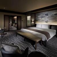  Executive Club Suite King Room with Lounge Access - Non Smoking)