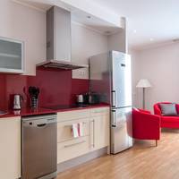 Deluxe Two-Bedroom Apartment H3