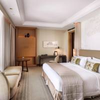 Skyline Grand Deluxe King, Guest room, 1 King, Skyline view