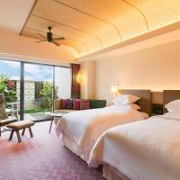 Premium Lanai Room with Extra Beds Garden View - South Tower Non-Smoking