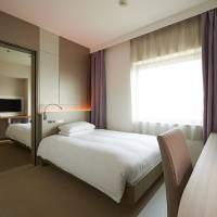 Style Two Connecting Single Rooms (2 Adults) - Non-Smoking - Main Building