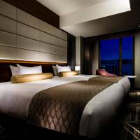 Suite Twin Room with Swimming Pool & Fitness Center Access - Regular Floor - Non-Smoking
